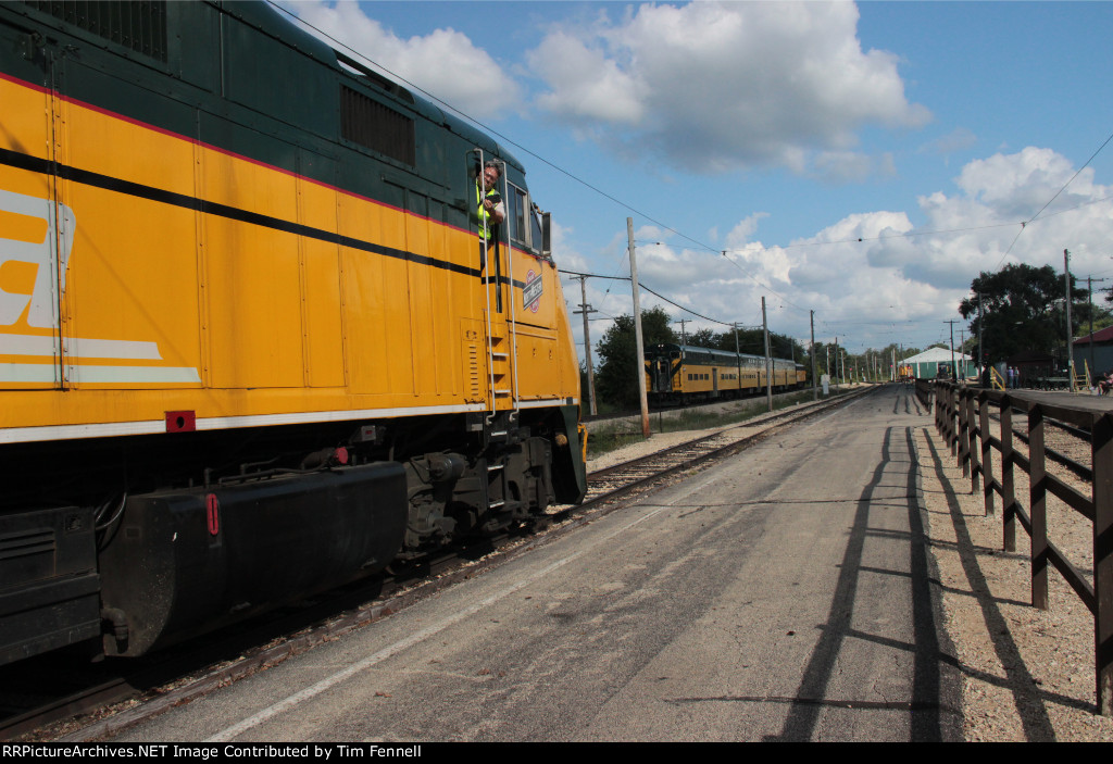 Metra #90 and C&NW Commuter train